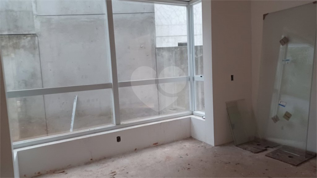 Casa à venda com 3 suítes no condomínio Residencial Floresta, São Paulo - SP