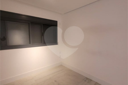 Apartamento à venda com 3 quartos, sendo 1 suíte, em Parque Campolim, Sorocaba, SP