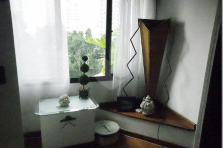 Apartamento à venda com 3 quartos, sendo 1 suíte, em Vila Andrade, São Paulo, SP