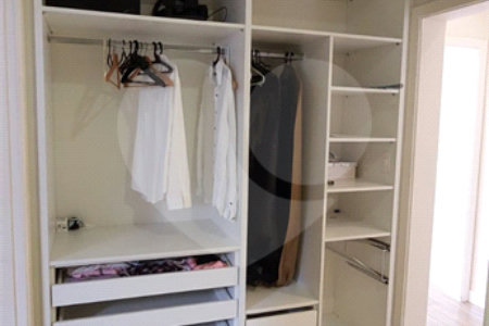 Casa à venda com 3 suítes no condomínio Figueira Garden, Atibaia - SP
