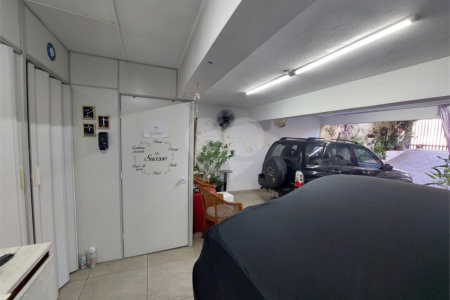 Sobrado à venda com 3 quartos, sendo 1 suíte, em Parque São Domingos, São Paulo, SP