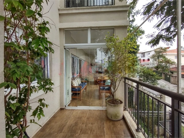 Apartamento à venda com 3 quartos, sendo 1 suíte,  em Tremembé, São Paulo, SP