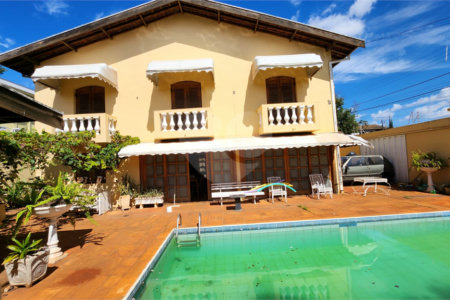 Sobrado à venda ou para alugar com 5 quartos, sendo 1 suíte, em Vila Harmonia, Araraquara, SP