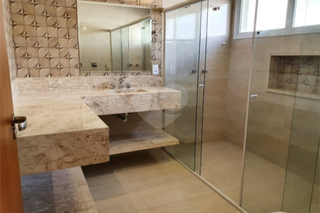 Casa à venda com 3 suítes no condomínio Porto Atibaia, Atibaia - SP