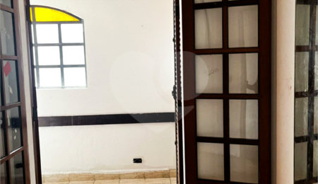 Casa à venda com 3 quartos, sendo 1 suíte,  em Vila Marari, São Paulo, SP