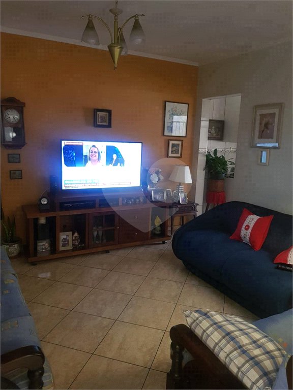 Sobrado à venda com 3 quartos, sendo 1 suíte, em Parque Naçoes Unidas, São Paulo, SP