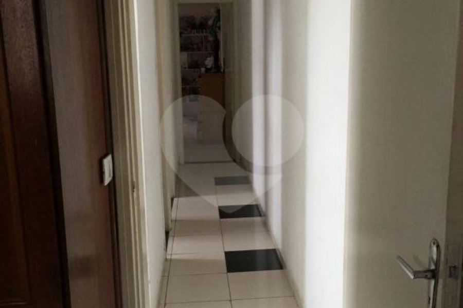 Sobrado à venda com 3 quartos, sendo 1 suíte,  em Tremembé, São Paulo, SP