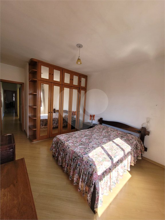 Sobrado à venda com 3 quartos, sendo 1 suíte, em Jardim da Glória, Cotia, SP