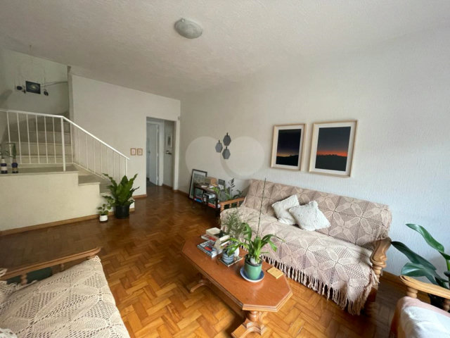 Sobrado à venda com 3 quartos, sendo 1 suíte,  em Vila Guilherme, São Paulo, SP