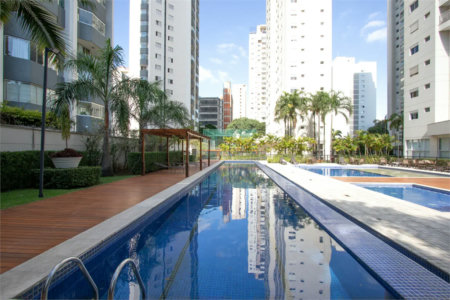Apartamento à venda com 4 quartos, sendo 3 suítes,  em Vila Romana, São Paulo, SP