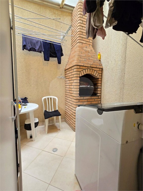 Casa à venda com 3 quartos, sendo 1 suíte, no condomínio Rafaela I, São Paulo - SP