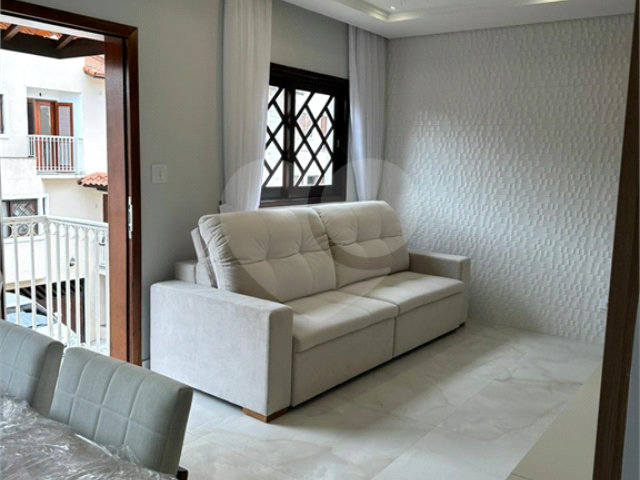 Casa à venda com 3 quartos, sendo 1 suíte,  no condomínio Residencial Morada do Horto, São Paulo - SP