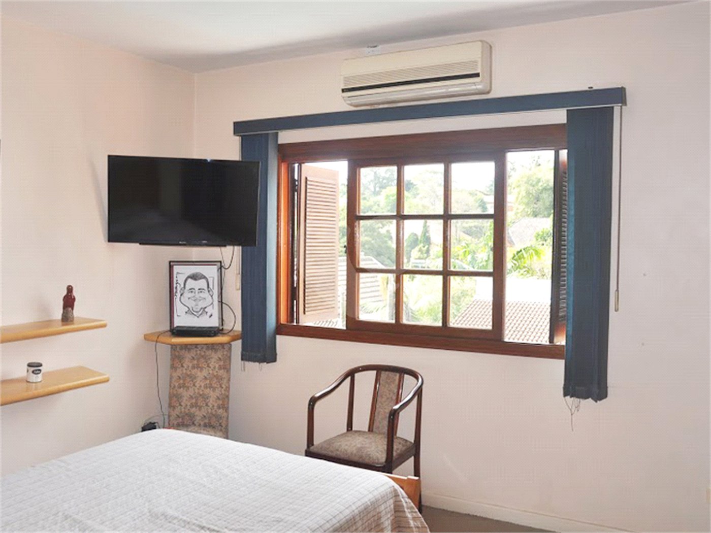 Sobrado à venda com 4 quartos, sendo 2 suítes,  em Alto da Boa Vista, São Paulo, SP