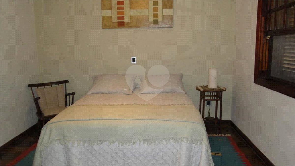 Casa à venda ou para alugar com 4 suítes no condomínio Estância Marambaia, Vinhedo - SP