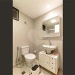 Apartamento à venda com 3 quartos, sendo 1 suíte,  em Moema, São Paulo, SP
