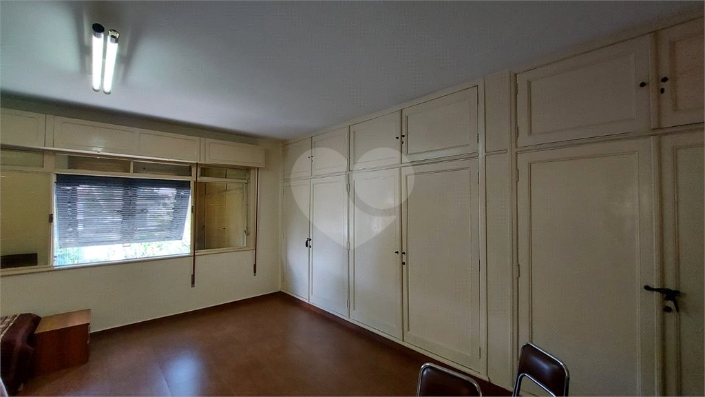 Casa à venda com 4 quartos, sendo 3 suítes, em Jardim Luzitânia, São Paulo, SP