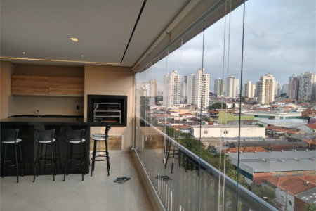 Apartamento 3 suítes, varanda gourmet, 3 vagas em Condomínio Clube na Mooca