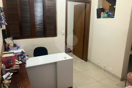 Sobrado à venda com 5 quartos, sendo 4 suítes,  em Vila Aurora (zona Norte), São Paulo, SP