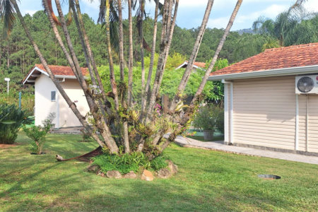 Casa à venda com 3 quartos, sendo 1 suíte, em Condomínio Flamboyant-b, Atibaia, SP