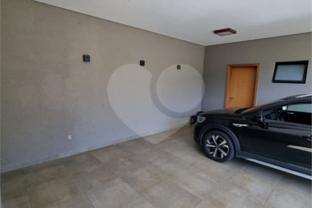 Casa à venda com 3 suítes no condomínio Campo de Toscana, Vinhedo - SP