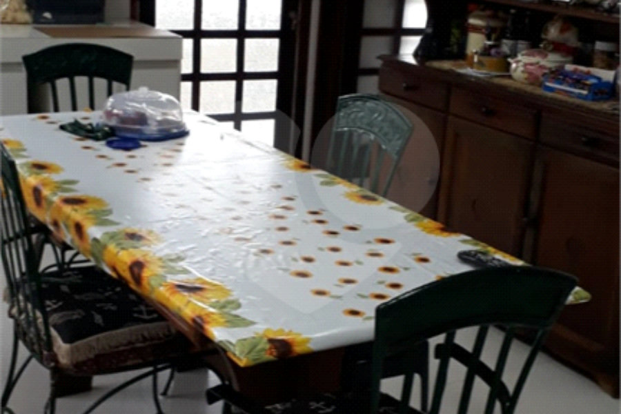 Casa à venda com 3 suítes no condomínio Gleba II, Mairiporã - SP