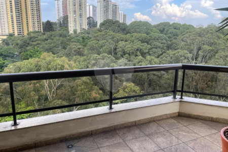 Apartamento à venda com 4 suítes em Vila Suzana, São Paulo, SP