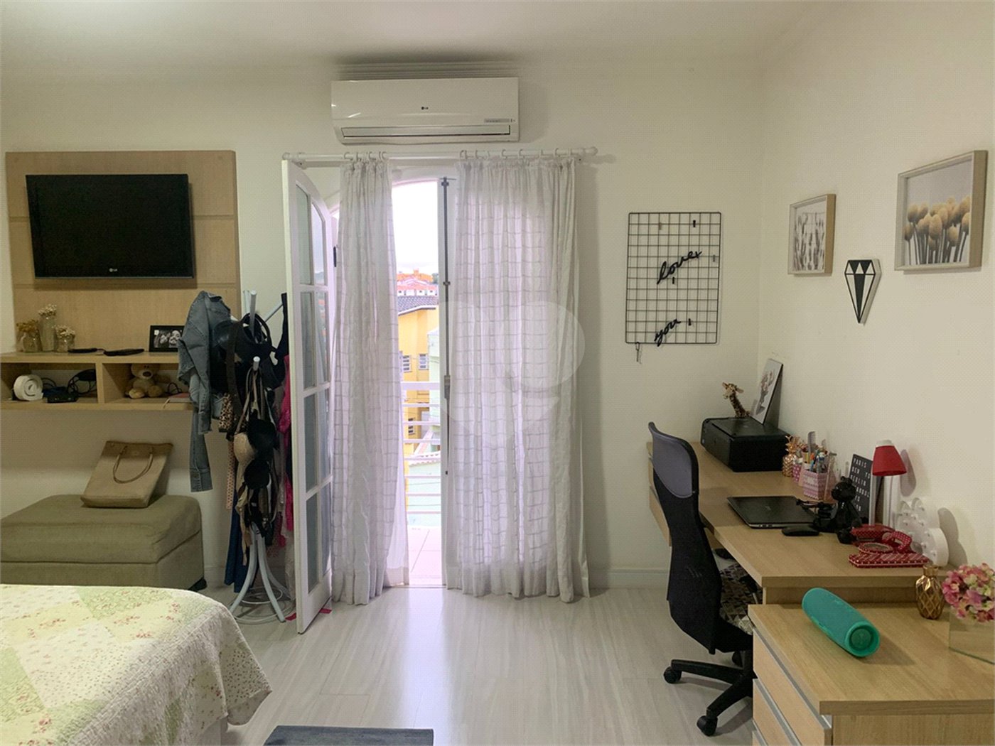 Sobrado à venda com 3 quartos, sendo 1 suíte, em Residencial Novo Horizonte I, Mogi das Cruzes, SP