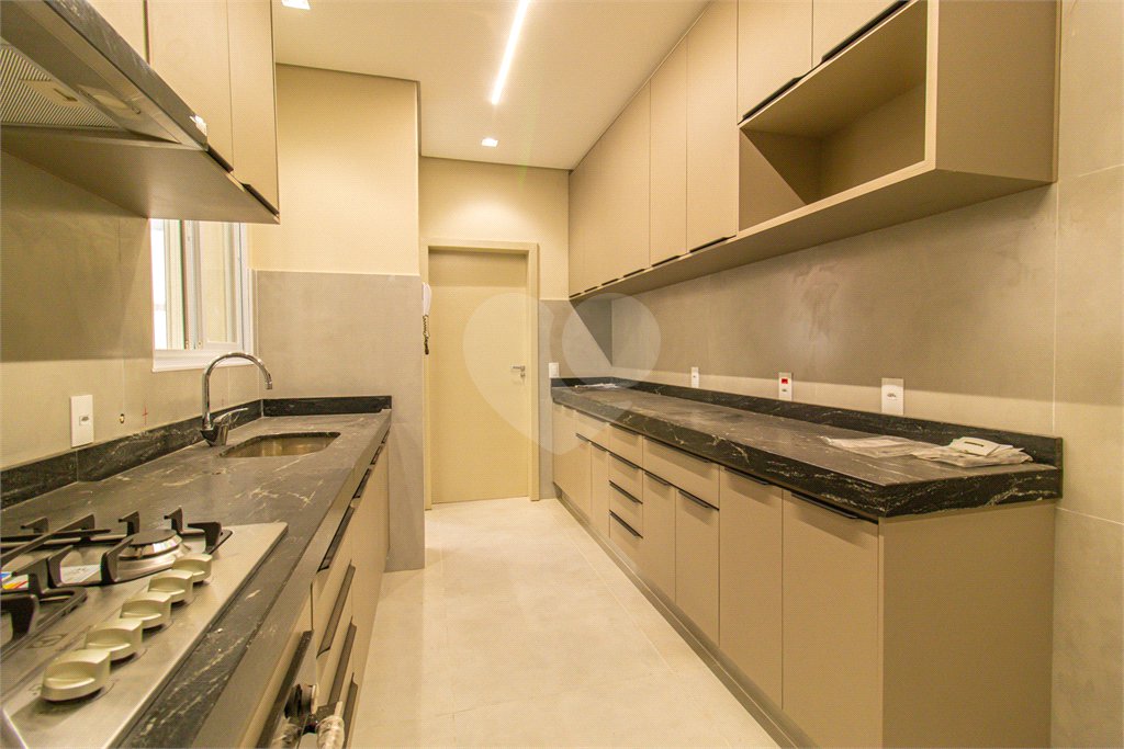Apartamento à venda com 3 quartos, sendo 2 suítes, em Bela Vista, São Paulo, SP