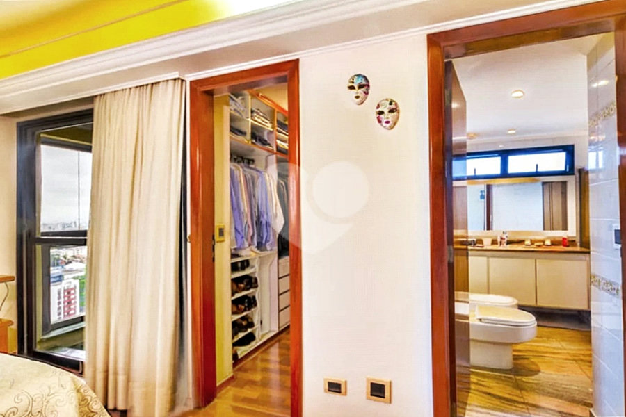 Apartamento à venda com 4 quartos, sendo 3 suítes, em Santana, São Paulo, SP