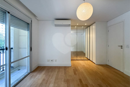 Casa à venda com 4 suítes no condomínio Quadra Real Campo Belo, São Paulo - SP