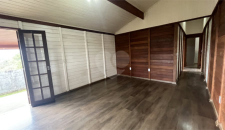 Casa Térrea para alugar com 3 quartos, sendo 1 suíte, em Jardim Estância Brasil, Atibaia, SP
