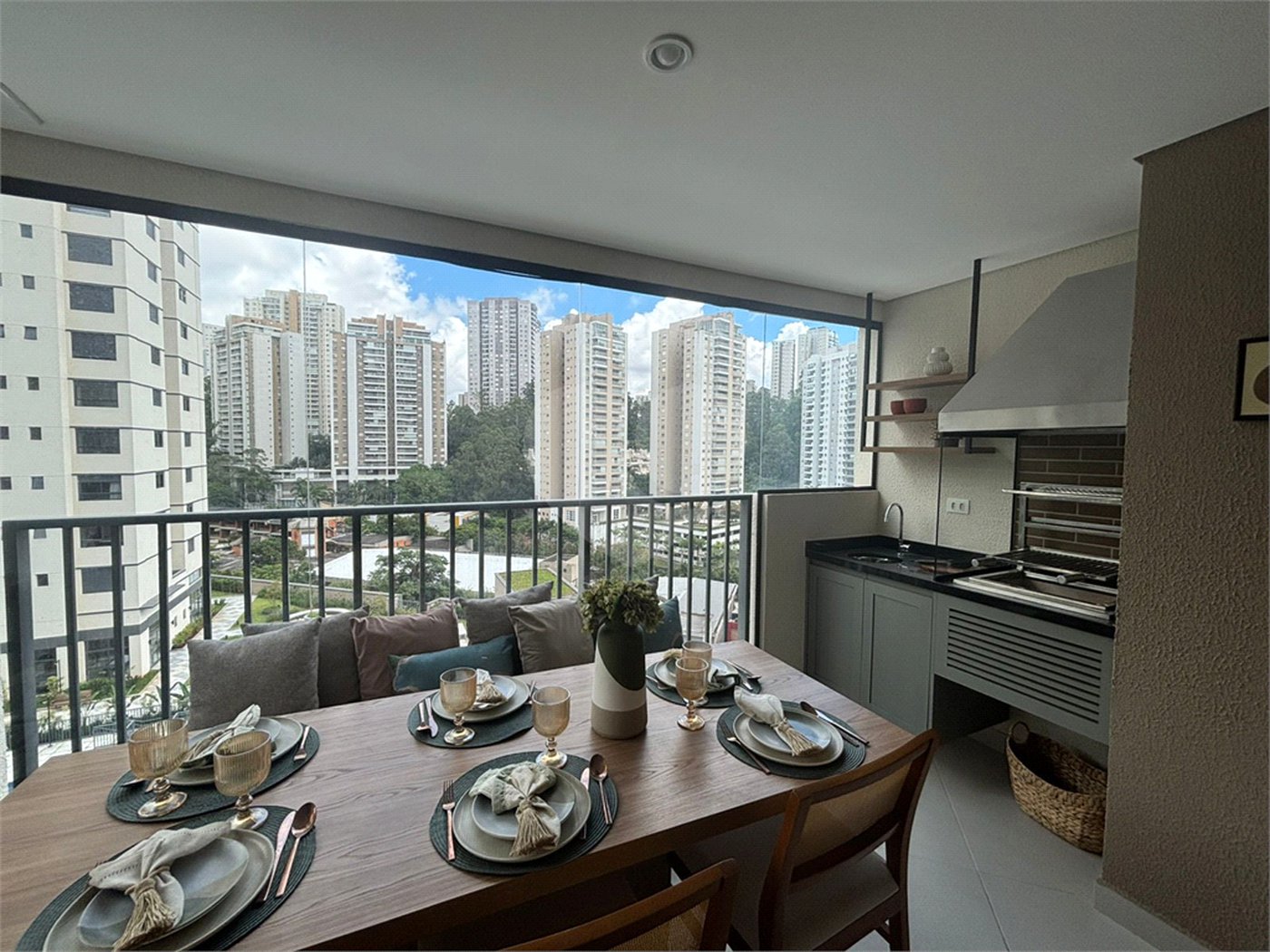 Apartamento à venda com 2 quartos, sendo 1 suíte, em JARDIM SUL, São Paulo, SP