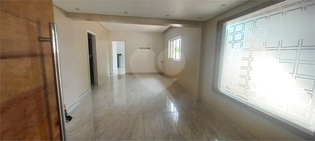 Casa Térrea à venda com 4 quartos, sendo 3 suítes, em Vila Galvão, Guarulhos, SP
