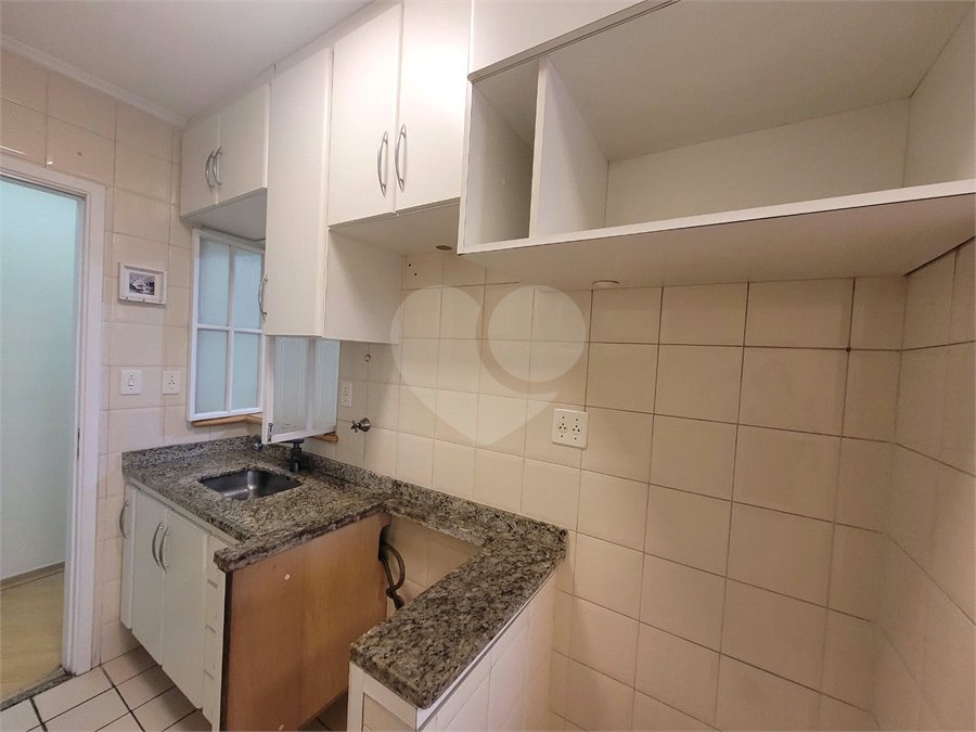 Apartamento para alugar com 3 quartos, sendo 1 suíte,  em Vila Hamburguesa, São Paulo, SP