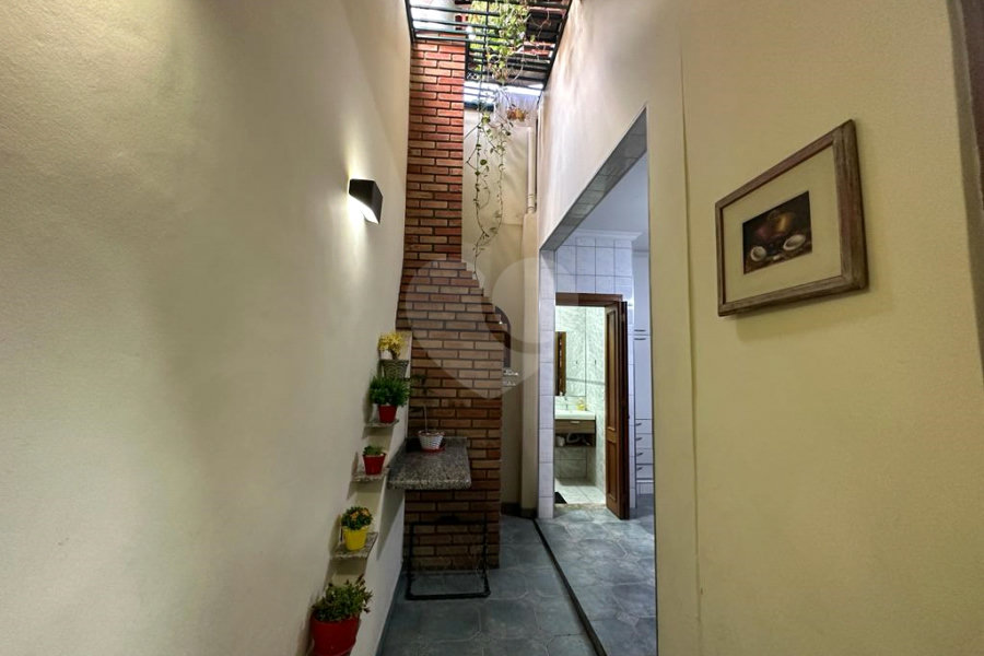 Sobrado à venda com 2 quartos em Vila Constança, São Paulo, SP