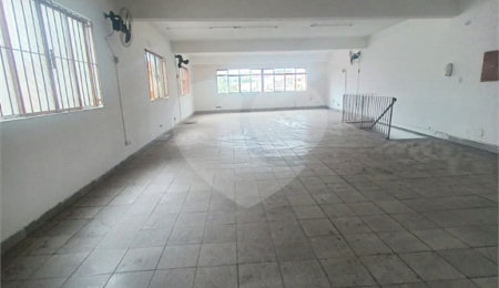 Salão à venda em Cidade Domitila, São Paulo, SP