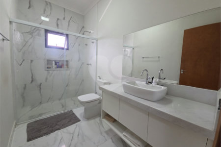Casa à venda com 3 suítes no condomínio Village Ipanema I, Araçoiaba da Serra - SP