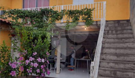 Casa à venda com 2 quartos, sendo 1 suíte,  em Vila São Paulo, Mogi das Cruzes, SP