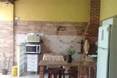 Casa Térrea à venda com 5 quartos, sendo 1 suíte, em Cosmos, Rio de Janeiro, RJ