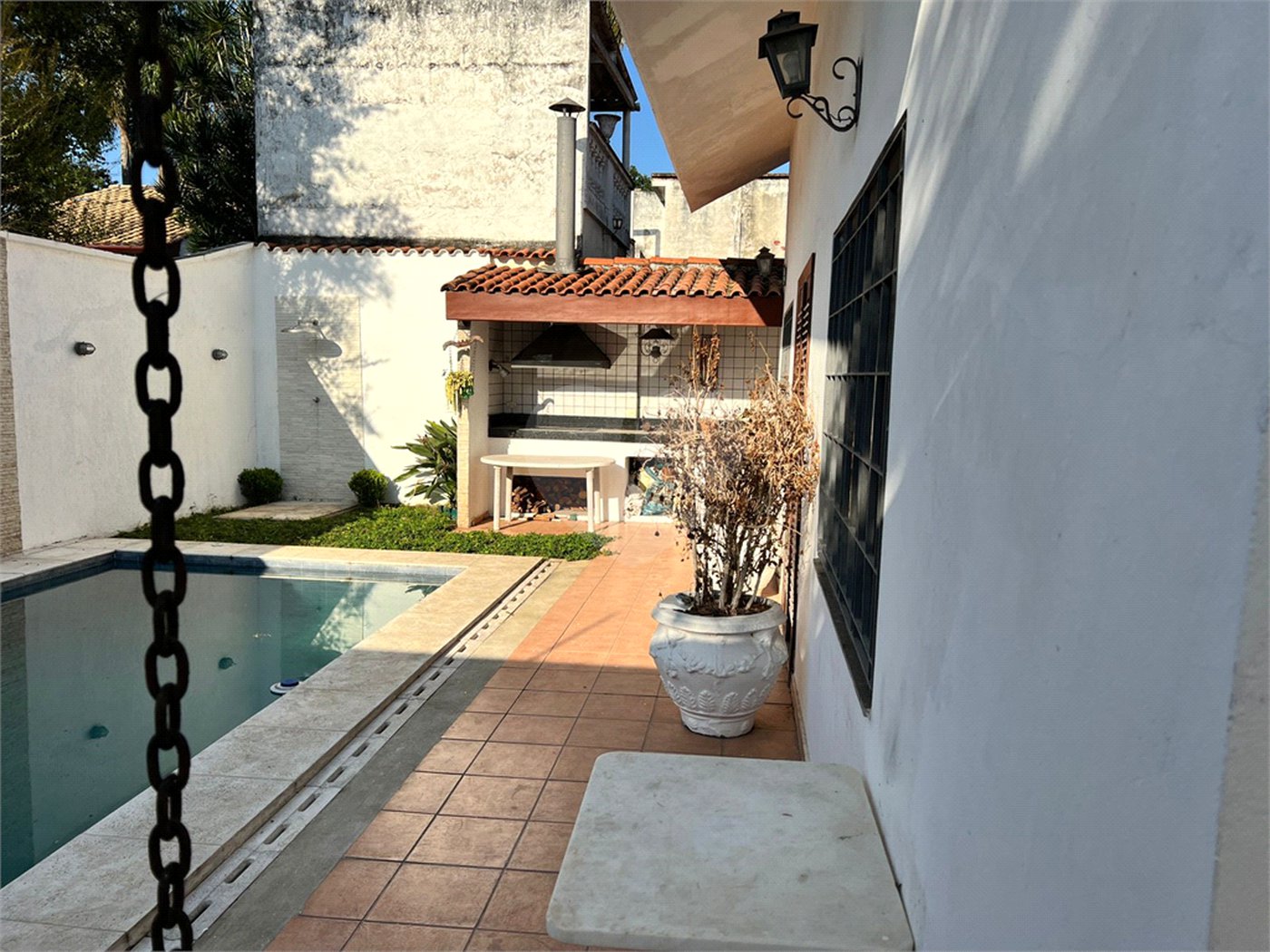 Casa à venda com 4 quartos, sendo 3 suítes, em Chácara Monte Alegre, São Paulo, SP