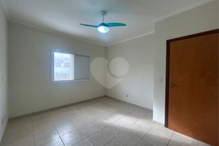 Casa à venda com 4 quartos, sendo 1 suíte,  no condomínio Lago da Boa Vista, Sorocaba - SP