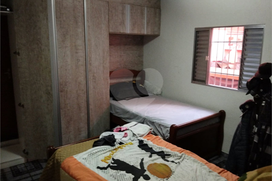 Casa à venda com 4 quartos, sendo 2 suítes, em Vila Santa Margarida, Ferraz de Vasconcelos, SP