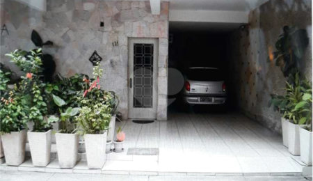 Casa de Vila à venda com 4 quartos, sendo 1 suíte,  em Vila Isabel, Rio de Janeiro, RJ