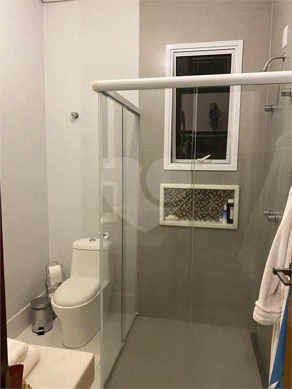 Casa à venda com 3 suítes no condomínio Jardim Primavera, Louveira - SP