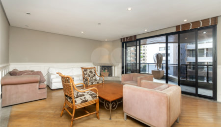 Apartamento à venda com 4 quartos, sendo 3 suítes,  em Higienópolis, São Paulo, SP