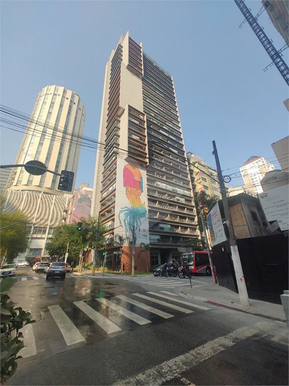 Studio Mobiliado na República – 22m² com Varanda