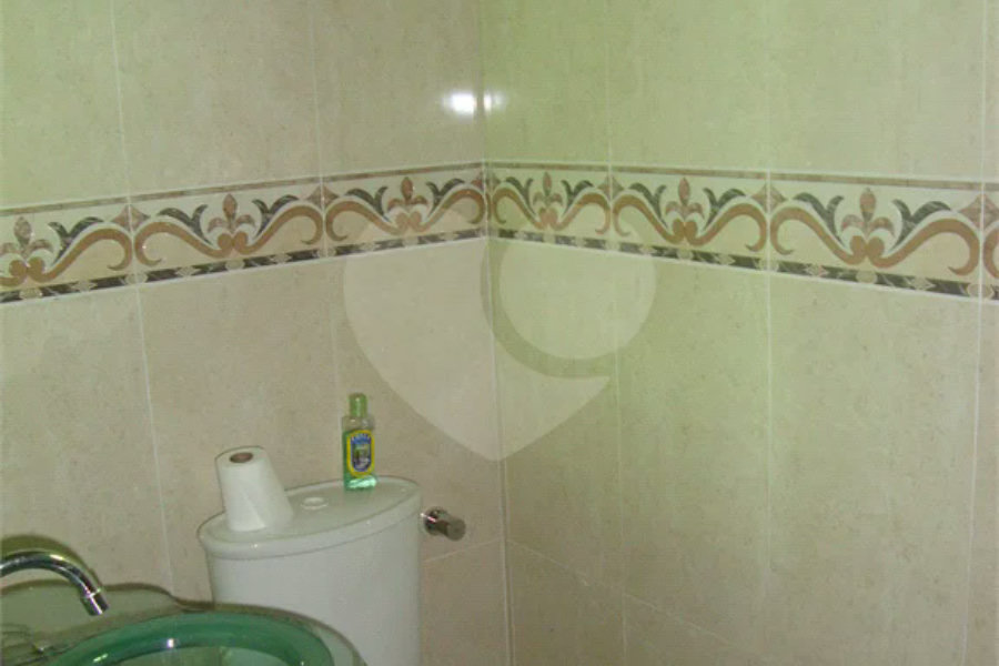 Chácara à venda com 5 quartos, sendo 2 suítes, em Jardim Arujá, Arujá, SP