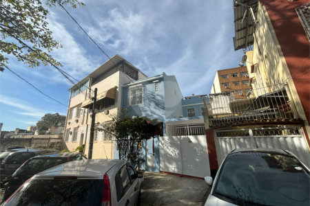Casa à venda com 3 quartos, sendo 1 suíte, em Vila Isabel, Rio de Janeiro, RJ