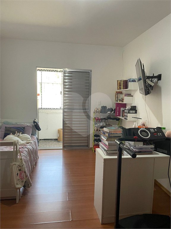 Sobrado à venda com 4 quartos, sendo 1 suíte,  em Horto Florestal, São Paulo, SP