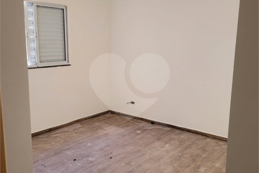 Casa à venda com 3 quartos, sendo 1 suíte, no condomínio Vale dos Gansos, Mairiporã - SP